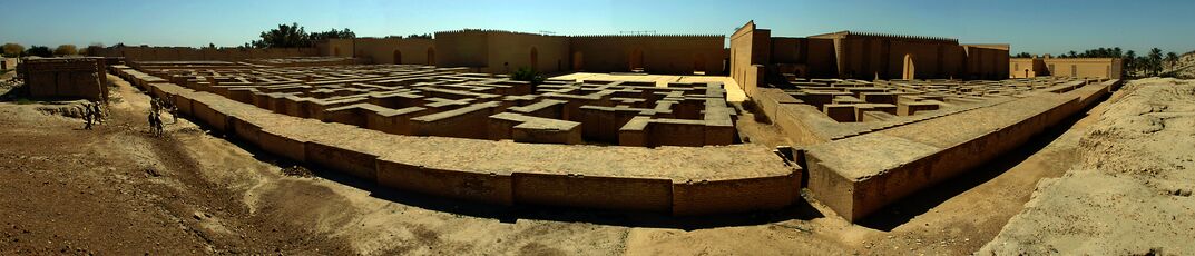 صورة بانورامية لمدينة بابل القديمة، تقع على بعد 85 كم جنوب بغداد.