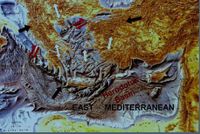 خريطة جيوتكتونية لشرق المتوسط واليونان.<ref>{{Cite web