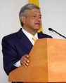 رئيس حكومة مقاطعة السابق إندرس مانويل لوپز اوبرادور من تاباسكو