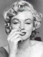 Marilyn monroe smoking.jpg