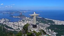 ريو دو جانيرو وپورتو سـِگورو، من أشهر نقاط الجذب السياحي في البرازيل.