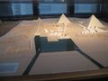 Model of Giza pyramid complex-Kunsthistorisches Museum.jpg