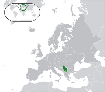 موقع صربيا (بالأخضر) والأراضي المتنزاع عليها في كوسوڤو (بالأخضر الفاتح) في أوروپا (الرمادي الداكن).