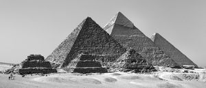 Giza Pyramides Panorama.jpg