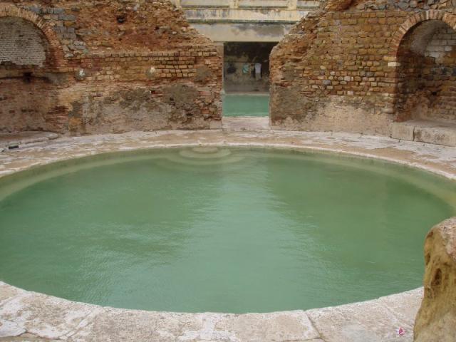 ملف:Bain romain de Khenchela.jpg