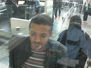 ملف:Salah Mohammed Al-Tubaigy at Istanbul Airport.jpg