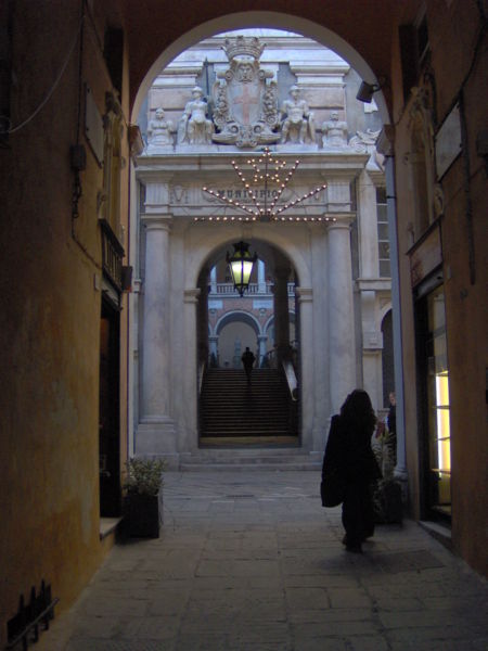 ملف:Genova - Palazzo Tursi.JPG