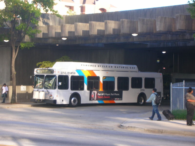 ملف:Midtown MARTA Bus.jpg