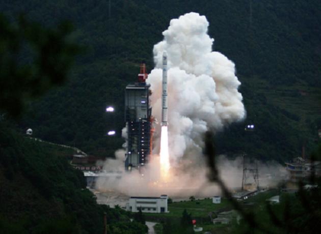 ملف:The launch of Change 1, Xichang Satellite Center, China.jpg