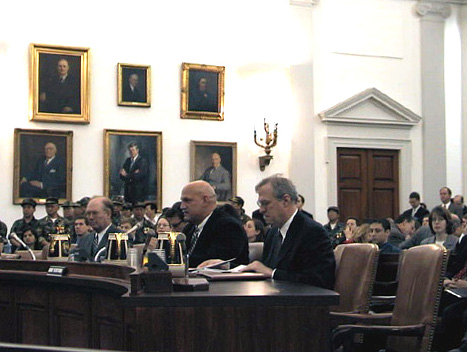 ملف:Jesse Ventura at the hearing on the future of WTO.jpg