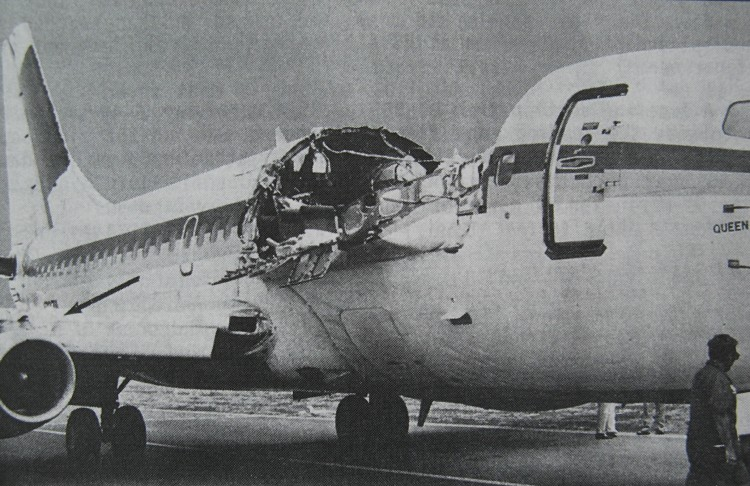 ملف:Aloha Airlines Flight 243 fuselage.png