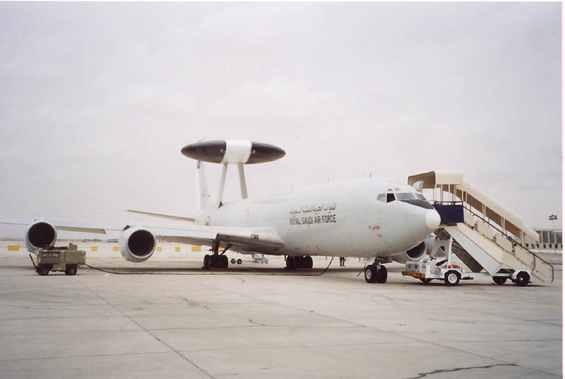ملف:Royal Saudi Air Force E-3A Sentry.jpg