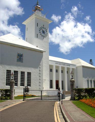ملف:City Hall in Hamilton, Bermuda.jpg