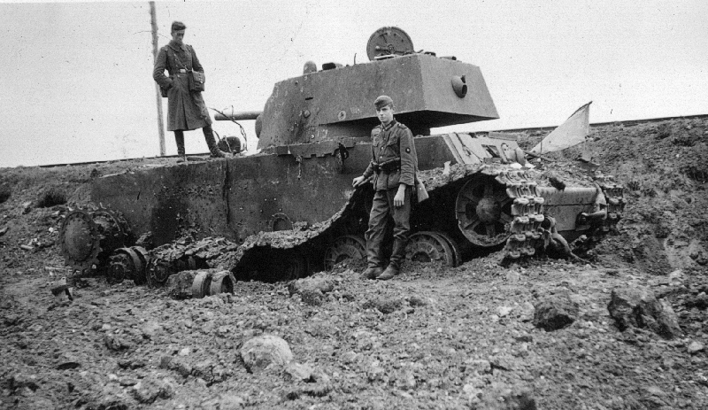 ملف:Kowno Panzerschlacht 1941 01 (RaBoe).jpg