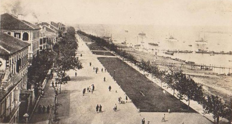 ملف:Hankow Bund c. 1900.jpg