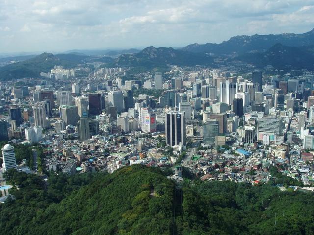 ملف:Seoul-Cityscape-03.jpg