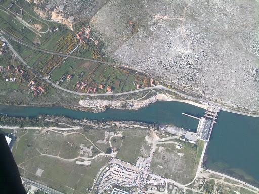 ملف:Hidroelektrana Mostar.jpg