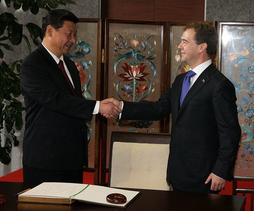 ملف:Dmitry Medvedev in China 28 September 2010-6.jpeg