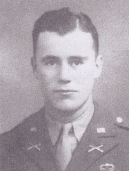ملف:Julian Cook.jpg