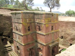 الكنيسة المنحوتة في الصخر في لاليبلا، رمز أسرة زاگوه.