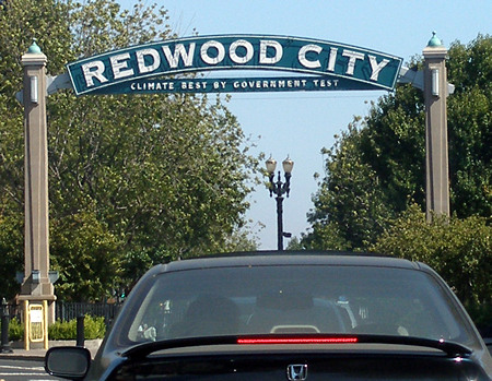 ملف:Redwood City western sign.jpg