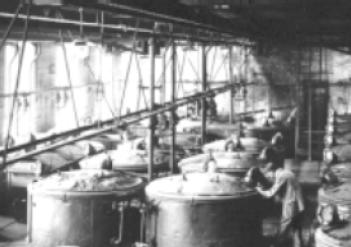 مصنع لصبغة النيلة الاصطناعية في ألمانيا عام 1890.