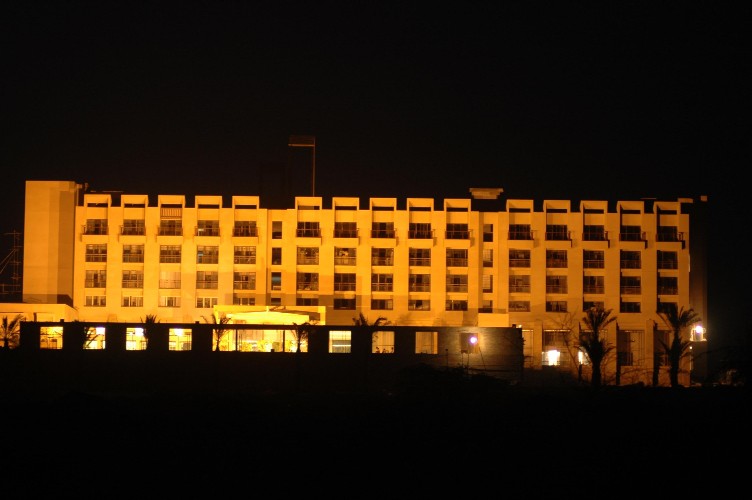 ملف:Pearl Continental Hotel- Gwadar.jpg