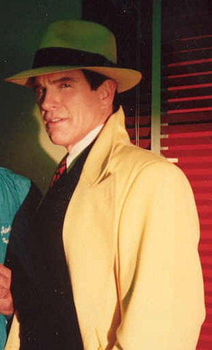 ملف:Warren Beatty as Dick Tracy.jpg