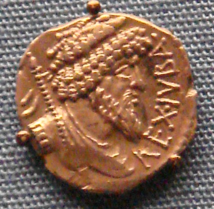 ملف:Juba denarius in support of Pompey against Cesar 60 46 BCE.jpg