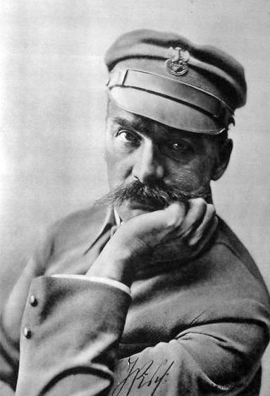 ملف:Piłsudski 16.JPG