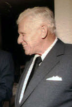 ملف:Alfred Bloomingdale.jpg