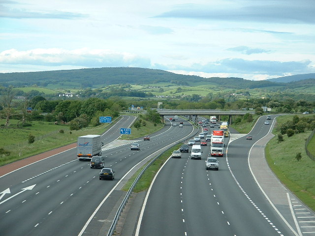 ملف:M6 motorway near Carnforth.jpg