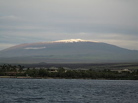 ملف:Mauna Kea from the ocean.jpg