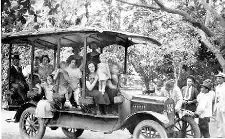 ملف:Bus Cúcuta - 1920.jpg