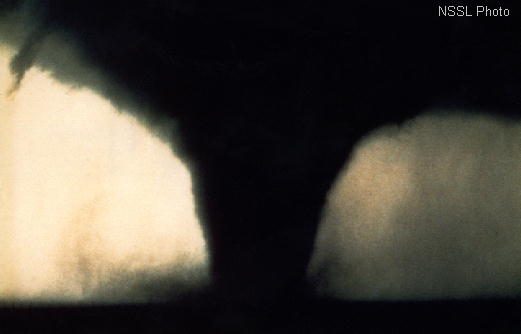 ملف:Seymour Texas Tornado.jpg