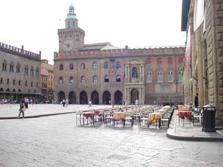 ملف:Bologna 2.jpg