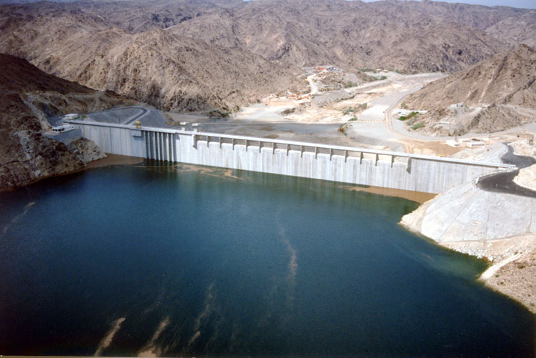 ملف:Kingfahd dam.jpg