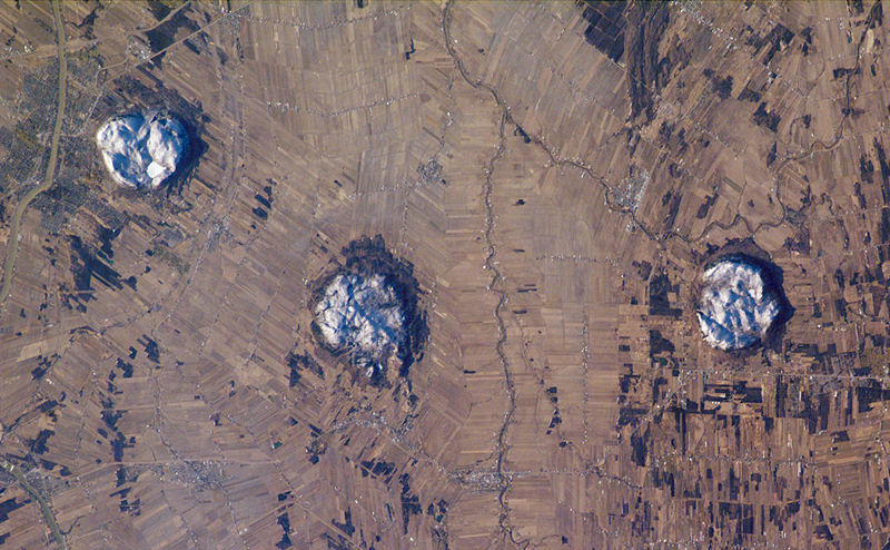 ملف:Monteregian Hills from space.jpg