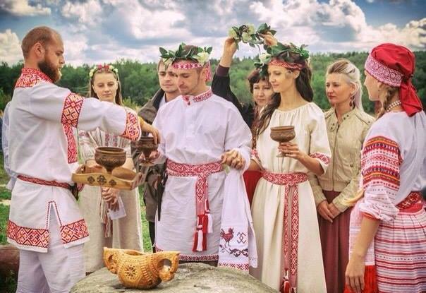 ملف:Rodnover wedding in Russia.jpg