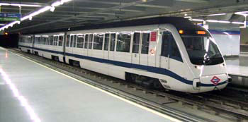 ملف:Madrid-metro-2.jpg