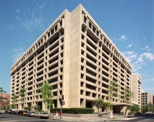 ملف:Headquarters of the International Monetary Fund (Washington, DC).jpg