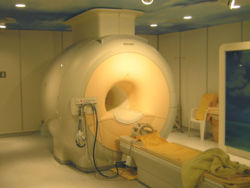 ملف:Modern 3T MRI.JPG
