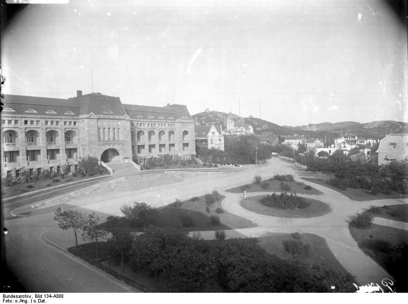 ملف:Bundesarchiv Bild 134-A388, Tsingtau, Sitz des Couverneurs.jpg