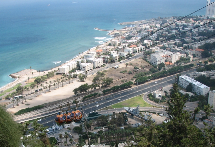 ملف:Haifa cable car.jpg