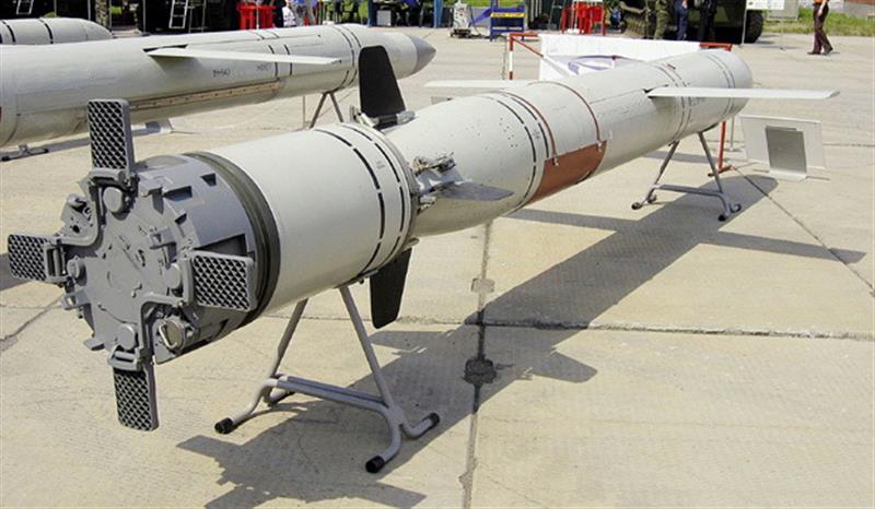 ملف:Kalibr-cruise-missile-assafir.jpg