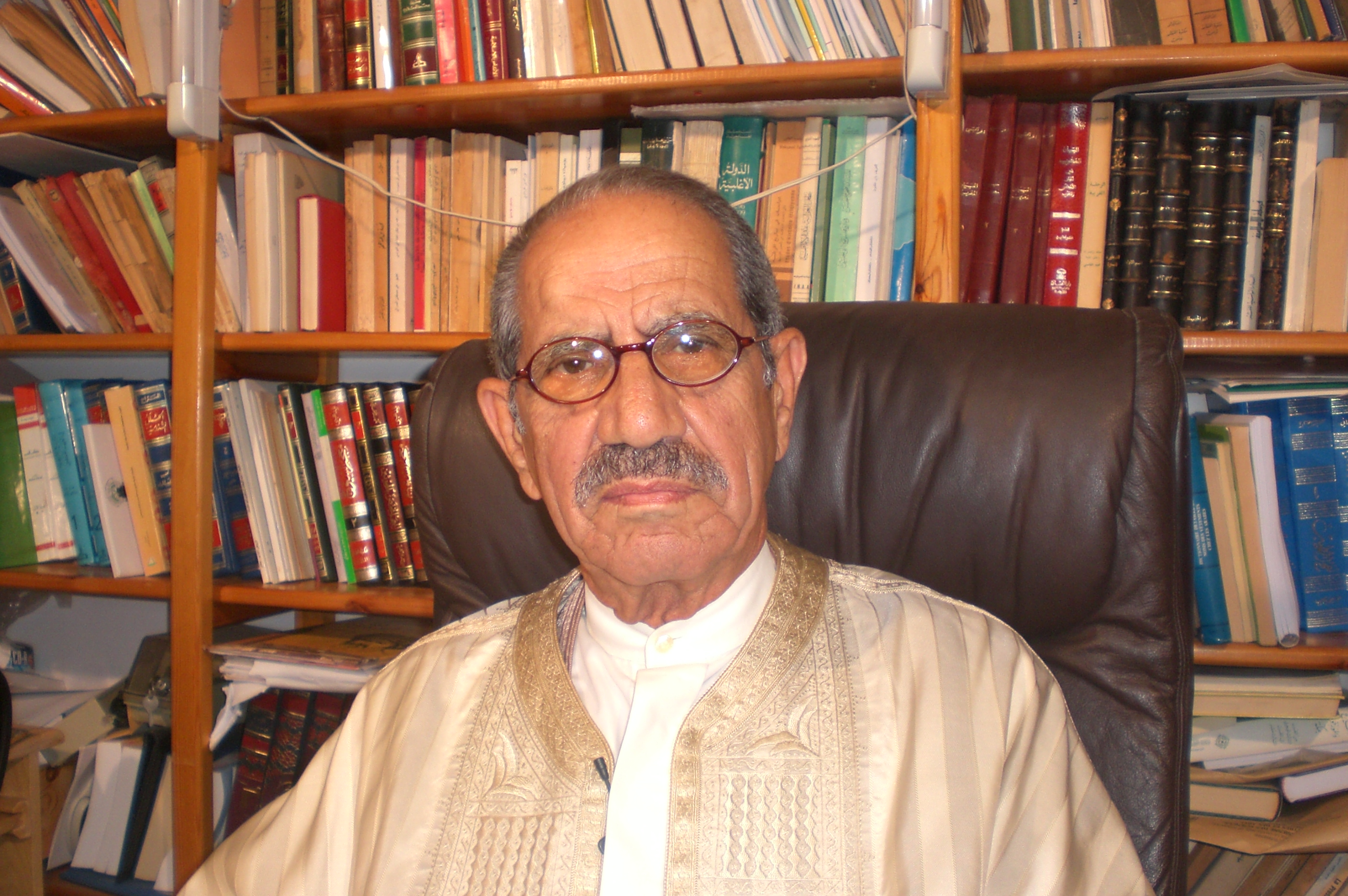 Prof Mohamed Habib Hila.JPG