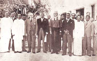 ملف:First Cabinet of Ceylon.jpg