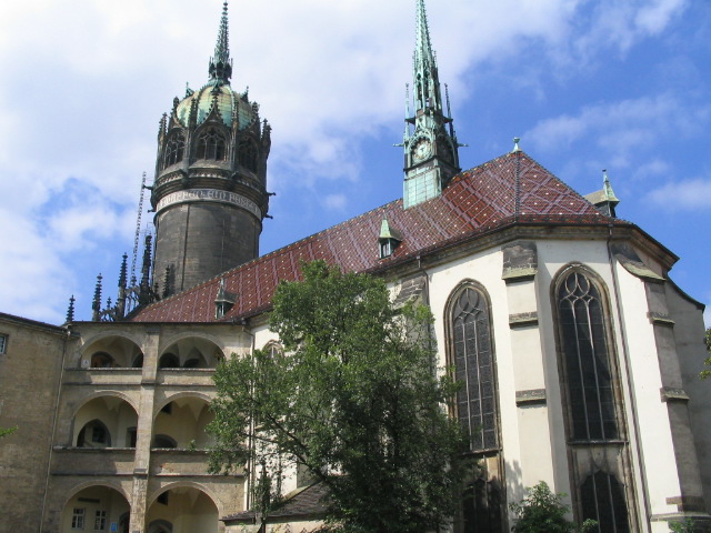 ملف:Wittenberg Schlosskirche.JPG