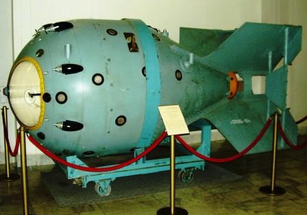 ملف:A-bomb (RDS-1).jpg