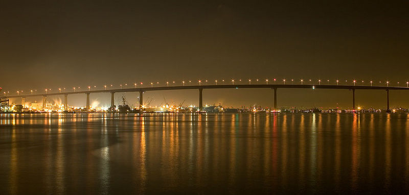 ملف:San Diego Coronado bridge01.JPEG